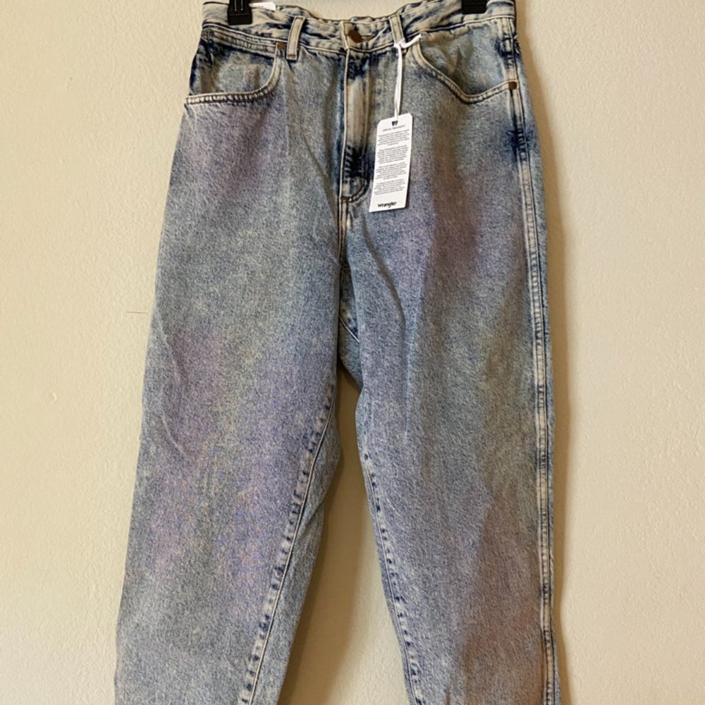 WRANGLER ACID WASH MOM JEANS